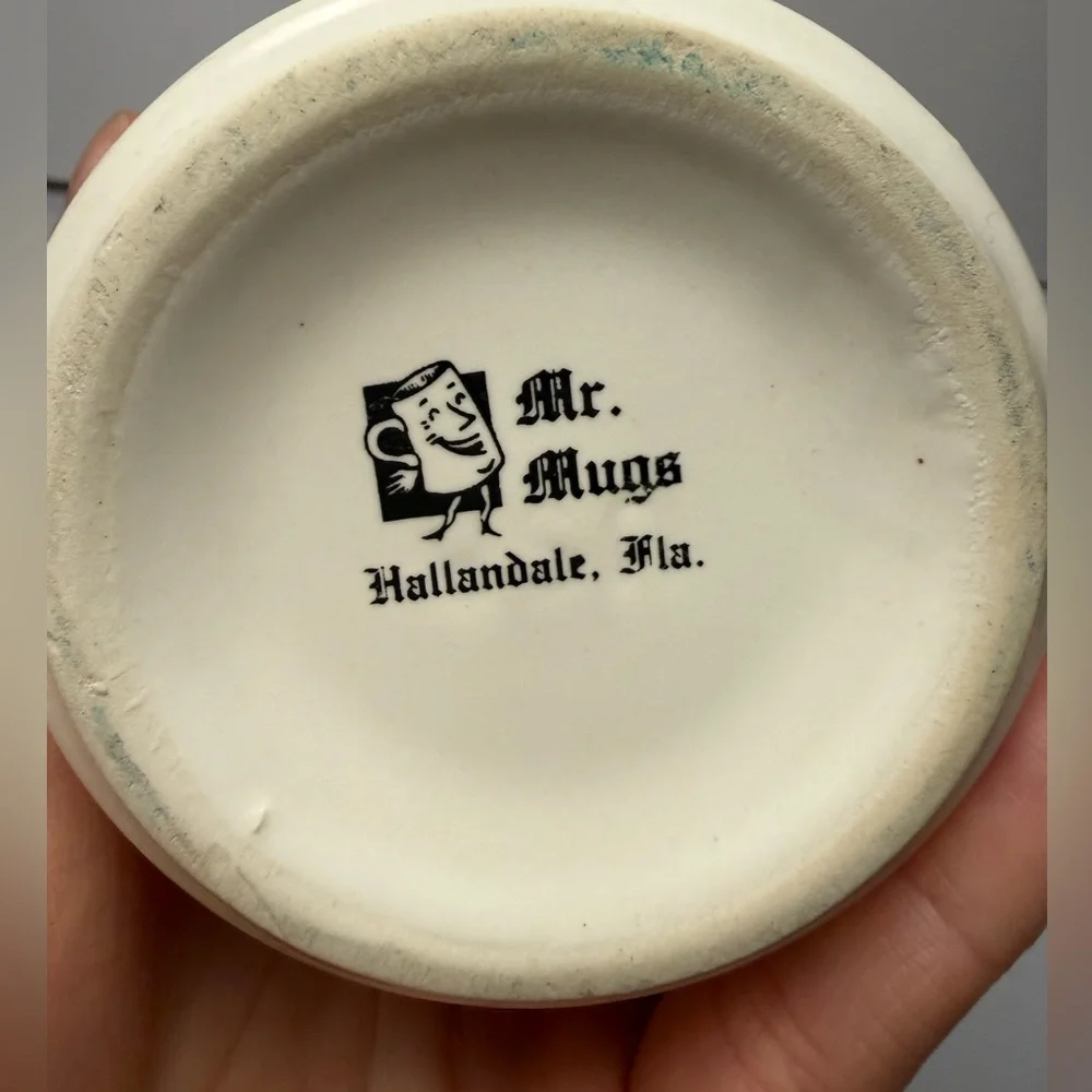 Wolseley Vintage Mug | Name of Howard - Picture 2 of 4